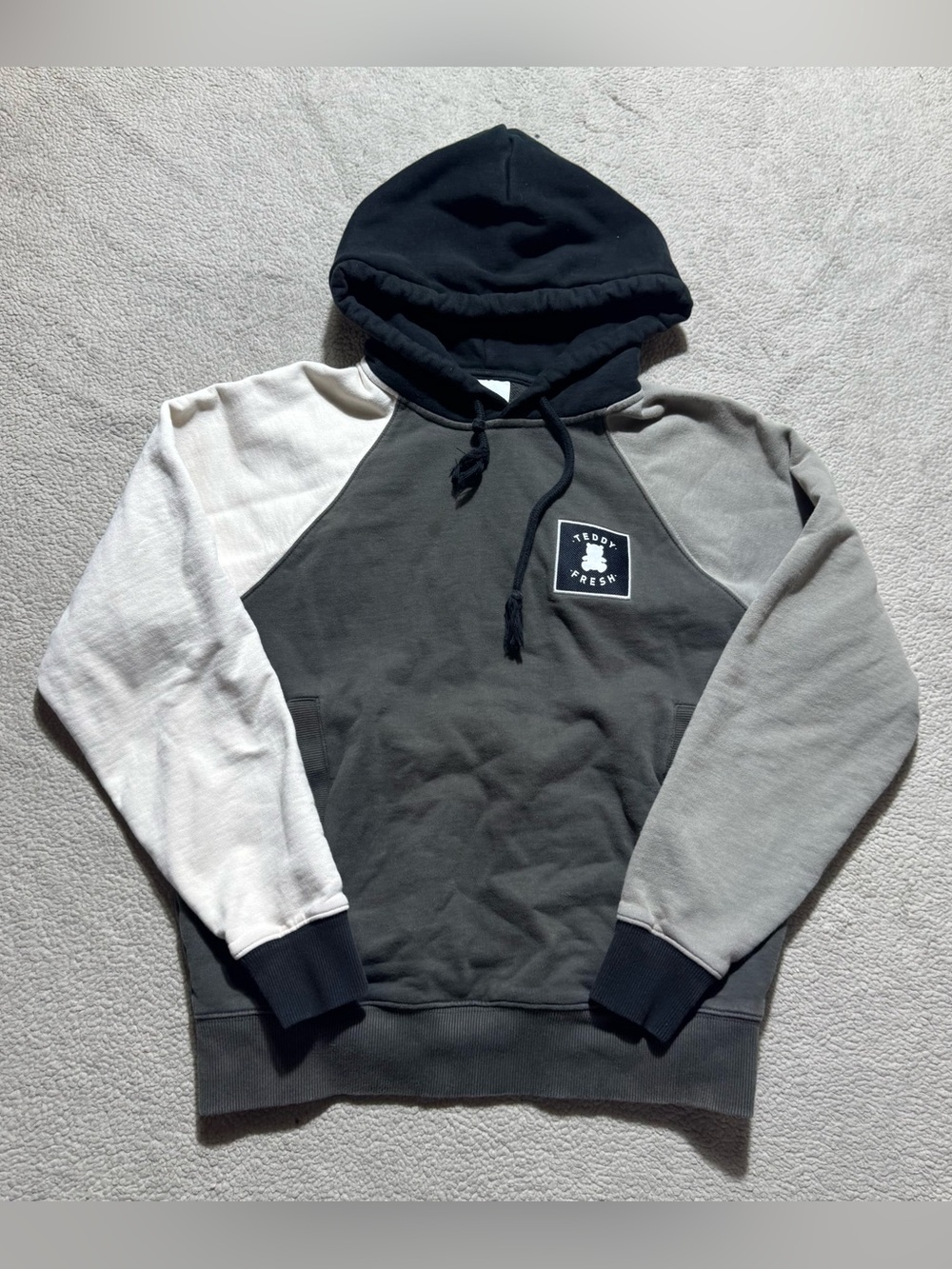 Teddy Fresh Hoodie Adult XS Gray White Black Colorblock Patch Logo Sweater